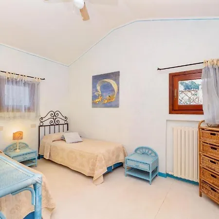 Cormorani Sea View Townhouse * 바야사드리니아