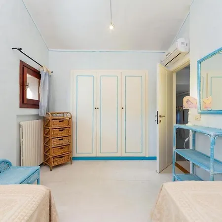 Cormorani Sea View Townhouse 바야사드리니아